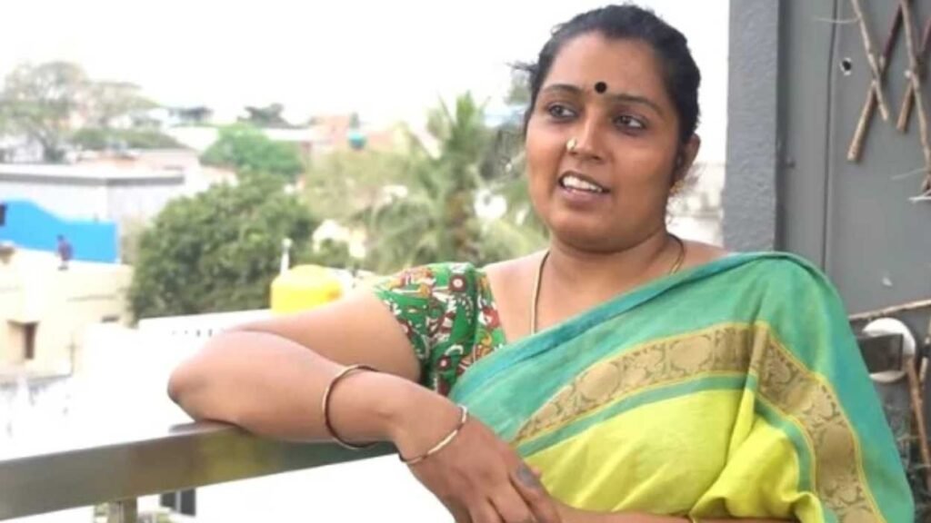 ethirneechal actress gayathri