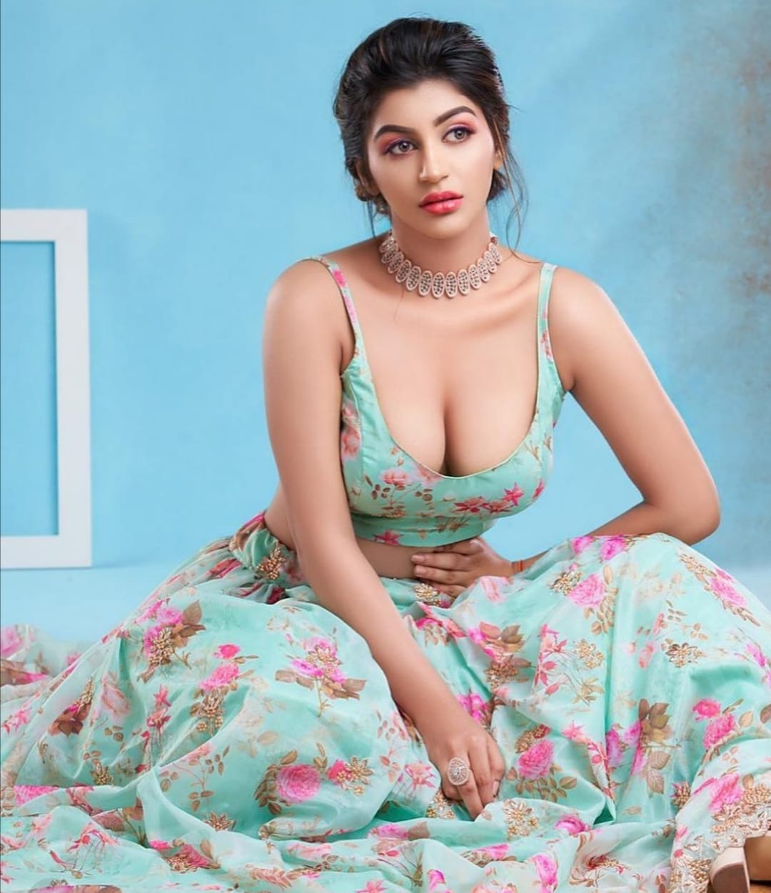  Yashika Aannand