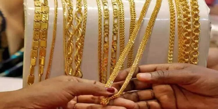 Gold Price Update: ஒரு சவரன் நகை 2 லட்சத்தை தொடும்..! பொருளாதார நிபுணர் சொன்ன அதிர்ச்சி தகவல்..!