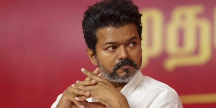 எனக்கு மாஸ் சீன் கம்மியா இருக்கு.. விஜய் ரிஜெக்ட் செய்து மாஸ் ஹிட் கொடுத்த தமிழ் படம்.!